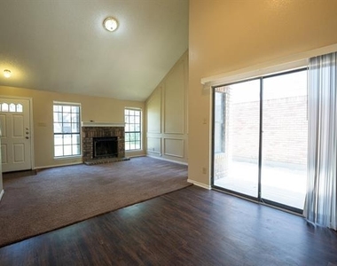 2140 Norcross Drive - Photo Thumbnail 5