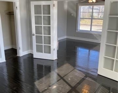 1613 Park Street - Photo Thumbnail 9