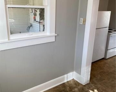 1613 Park Street - Photo Thumbnail 7