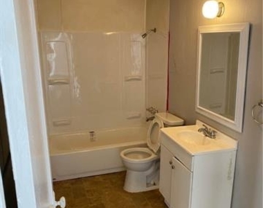 1613 Park Street - Photo Thumbnail 5