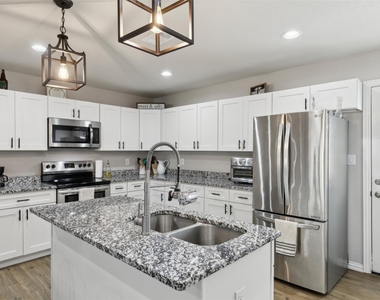 5816 Grayson Street Street - Photo Thumbnail 6