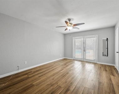 3108 Shady Brook Drive - Photo Thumbnail 16