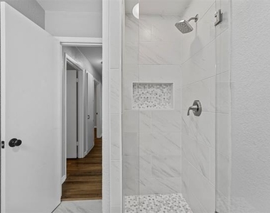 3108 Shady Brook Drive - Photo Thumbnail 15