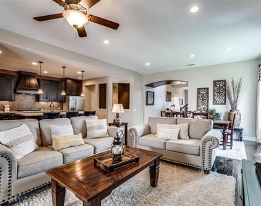 3705 Panama Cove - Photo Thumbnail 12