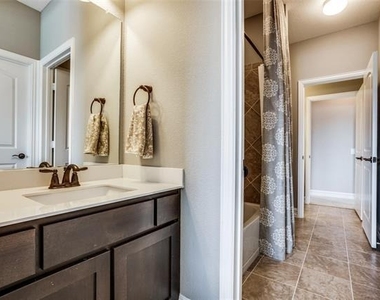 3705 Panama Cove - Photo Thumbnail 27