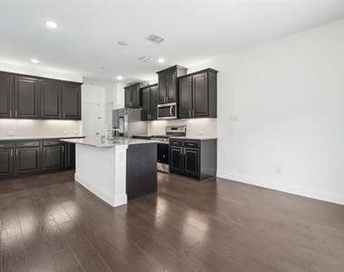 982 Mikaela Drive - Photo Thumbnail 3