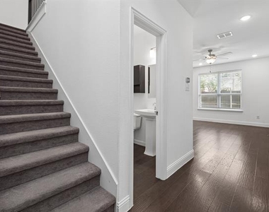 982 Mikaela Drive - Photo Thumbnail 1