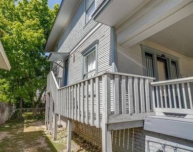 1630 Mistletoe Boulevard - Photo Thumbnail 23