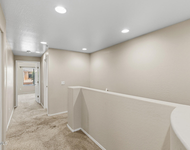 21655 N 36th Avenue - Photo Thumbnail 19