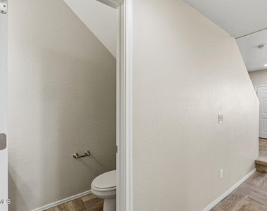21655 N 36th Avenue - Photo Thumbnail 15