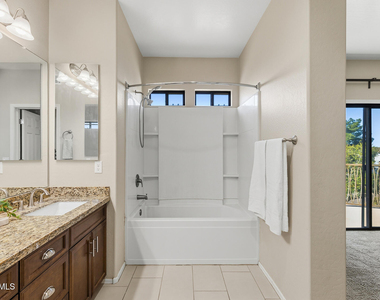21655 N 36th Avenue - Photo Thumbnail 4