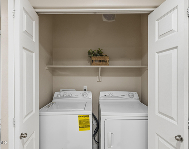 21655 N 36th Avenue - Photo Thumbnail 18