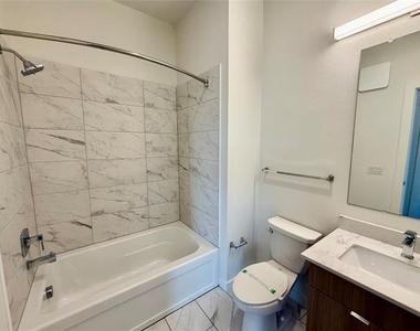 7450 Coronado Avenue - Photo Thumbnail 11
