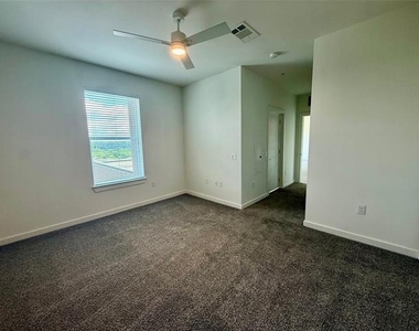 7450 Coronado Avenue - Photo Thumbnail 6