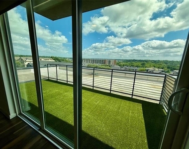 7450 Coronado Avenue - Photo Thumbnail 9