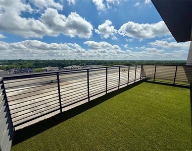 7450 Coronado Avenue - Photo Thumbnail 10