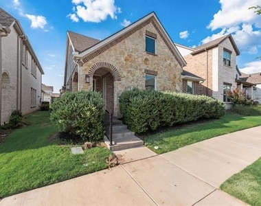2336 Stella Lane - Photo Thumbnail 3