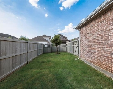 2336 Stella Lane - Photo Thumbnail 21