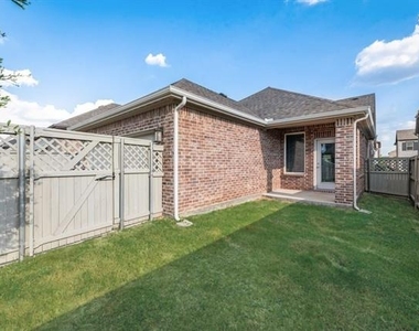 2336 Stella Lane - Photo Thumbnail 22