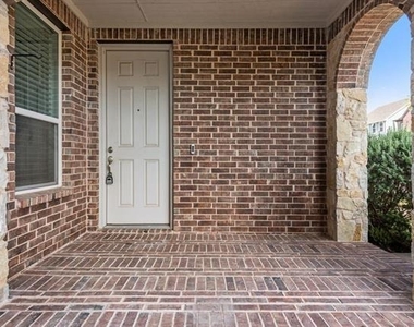 2336 Stella Lane - Photo Thumbnail 4