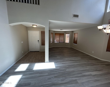 24902 W Wayland Drive - Photo Thumbnail 1