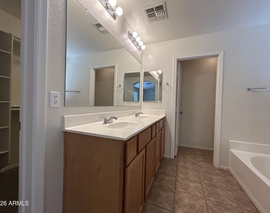 24902 W Wayland Drive - Photo Thumbnail 17