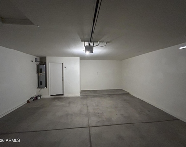 24902 W Wayland Drive - Photo Thumbnail 32