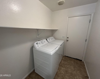 24902 W Wayland Drive - Photo Thumbnail 31