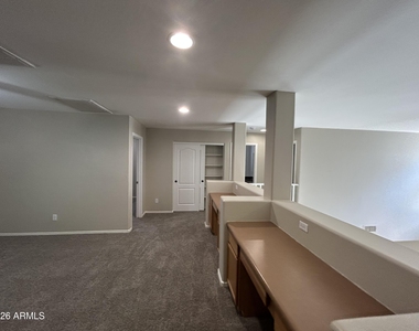 24902 W Wayland Drive - Photo Thumbnail 13