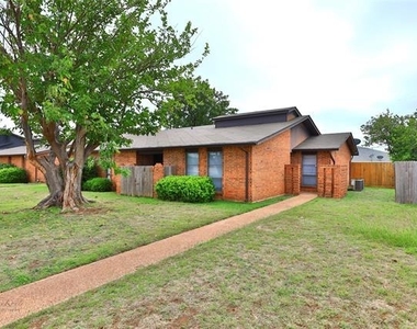 3117 Button Willow Avenue - Photo Thumbnail 3