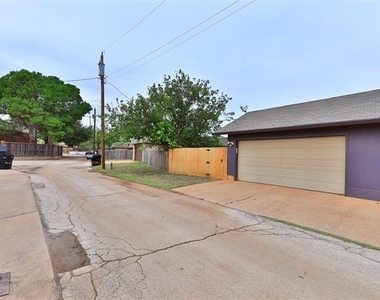 3117 Button Willow Avenue - Photo Thumbnail 39
