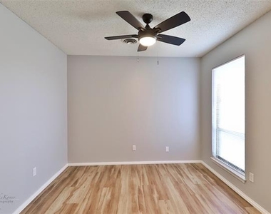 3117 Button Willow Avenue - Photo Thumbnail 25