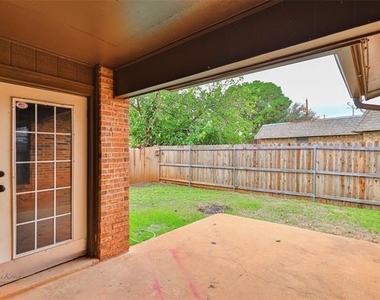 3117 Button Willow Avenue - Photo Thumbnail 34