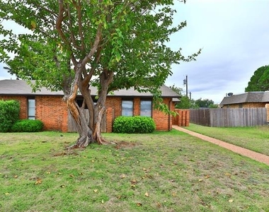 3117 Button Willow Avenue - Photo Thumbnail 2