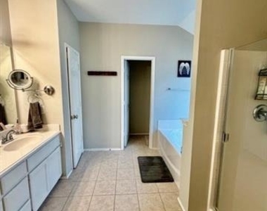 6837 Waterhill Lane - Photo Thumbnail 5