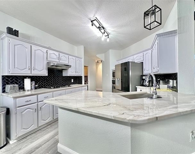 1707 Rosbury Court - Photo Thumbnail 3