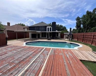 1707 Rosbury Court - Photo Thumbnail 14