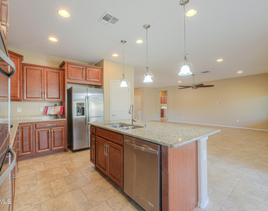 19732 N Flamingo Road - Photo Thumbnail 14