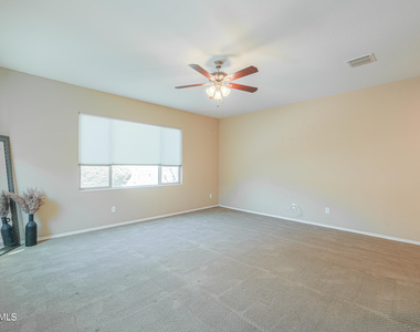 19732 N Flamingo Road - Photo Thumbnail 38