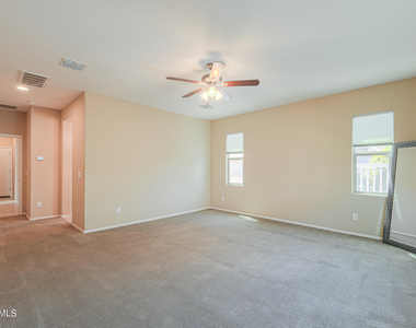 19732 N Flamingo Road - Photo Thumbnail 37