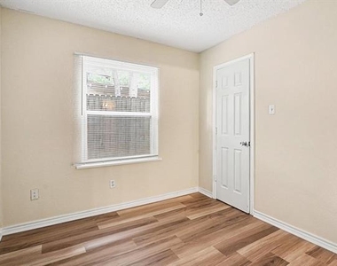 1811 Lipscomb Street - Photo Thumbnail 17