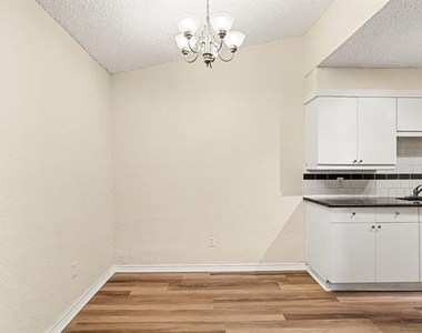 1811 Lipscomb Street - Photo Thumbnail 8