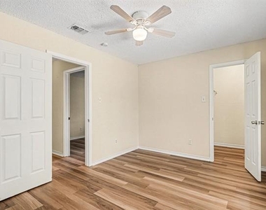 1811 Lipscomb Street - Photo Thumbnail 13