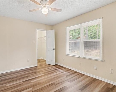 1811 Lipscomb Street - Photo Thumbnail 14