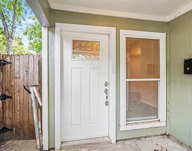 1811 Lipscomb Street - Photo Thumbnail 2