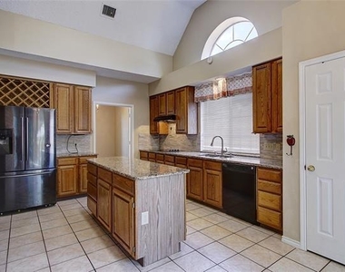 3632 Campstone Drive - Photo Thumbnail 5