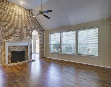 3632 Campstone Drive - Photo Thumbnail 14