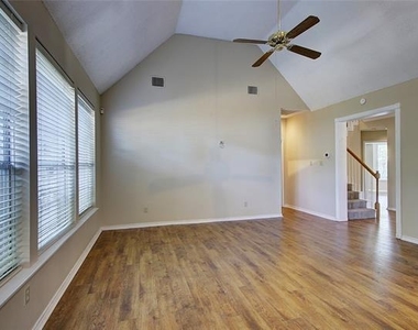 3632 Campstone Drive - Photo Thumbnail 11