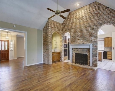 3632 Campstone Drive - Photo Thumbnail 12