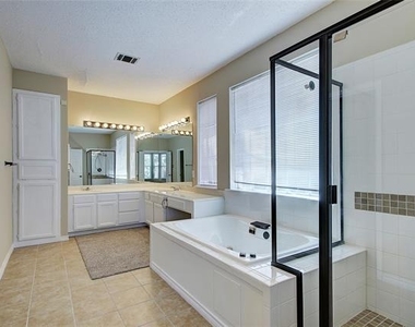 3632 Campstone Drive - Photo Thumbnail 18